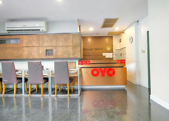 Oyo 1002 Pinklao Hotel